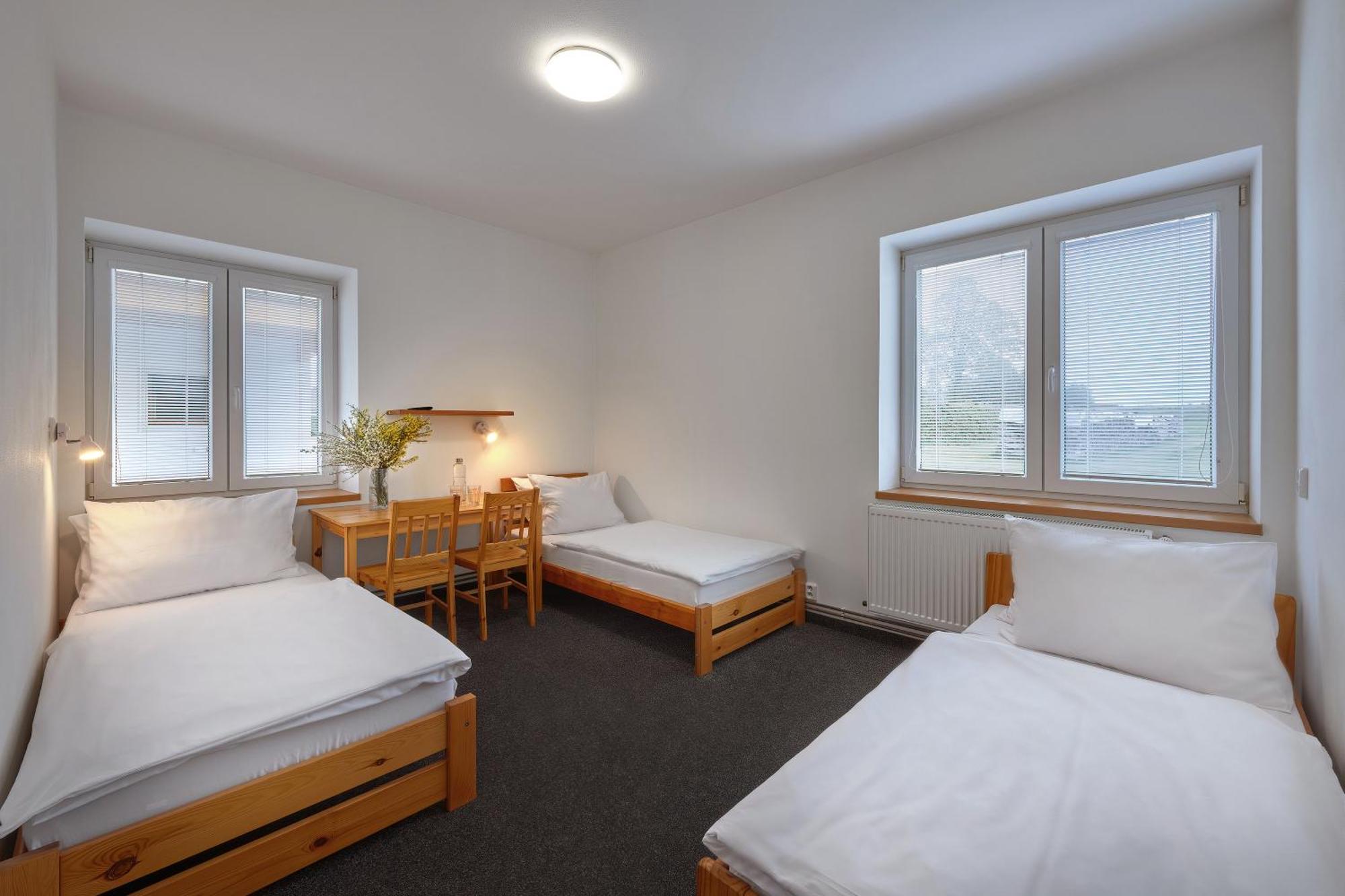U Rybnika Smrcna Hotel โนวา บิสทริตเซ ภายนอก รูปภาพ